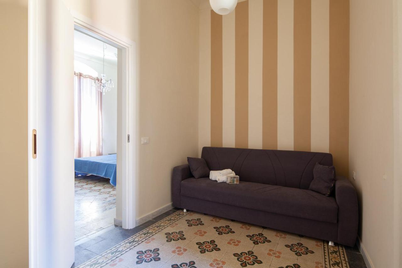 Rent Rooms La Spezia Luaran gambar