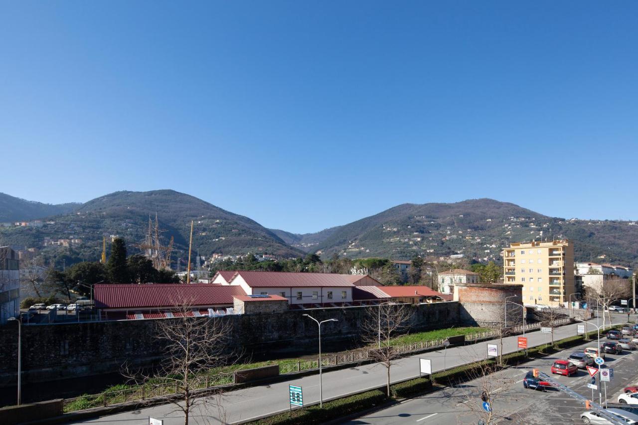 Rent Rooms La Spezia Luaran gambar