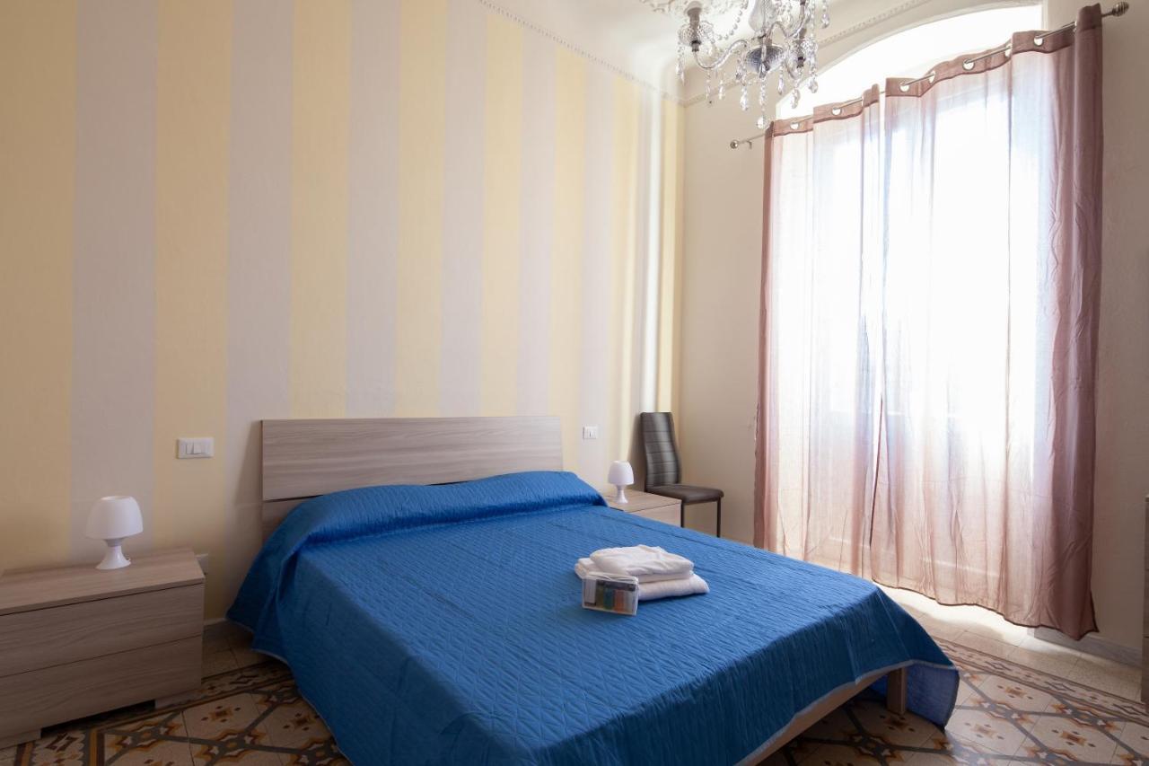 Rent Rooms La Spezia Luaran gambar